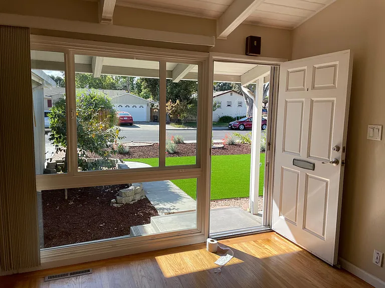 735 Garner Ct — Photo 3