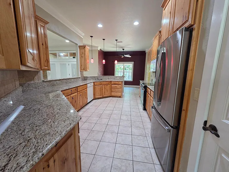2150 Hedgestone — Photo 11