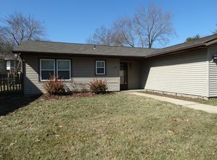 11 Skyview Dr, Springfield, IL 62702