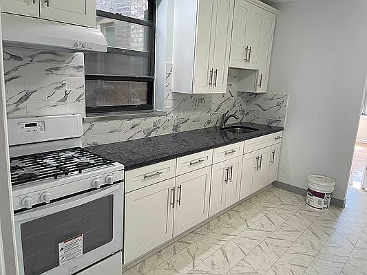 1st image of 42-16 Broadway Floor 2
