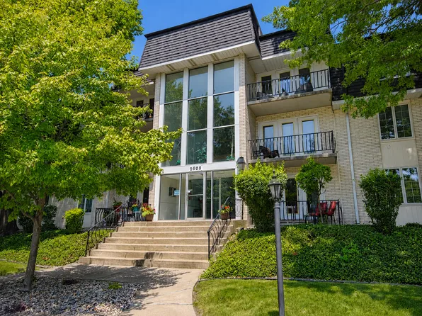 2608 186th St APT 205, Lansing, IL 60438