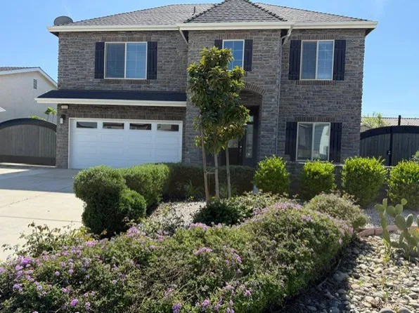 9105 Woodbrook Dr, Shafter, CA 93263