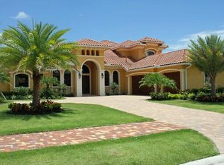 174 SE Strada Tione, Port Saint Lucie, FL 34952