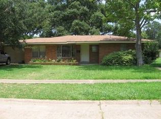 255 Windsor Dr, Lake Charles, LA 70605