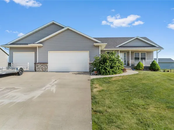 4576 Willow St, Palo, IA 52324