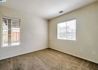 509 Saddleback Cir — Photo 13