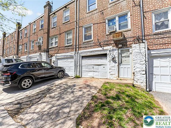 2nd image of 236 W Washington Ave