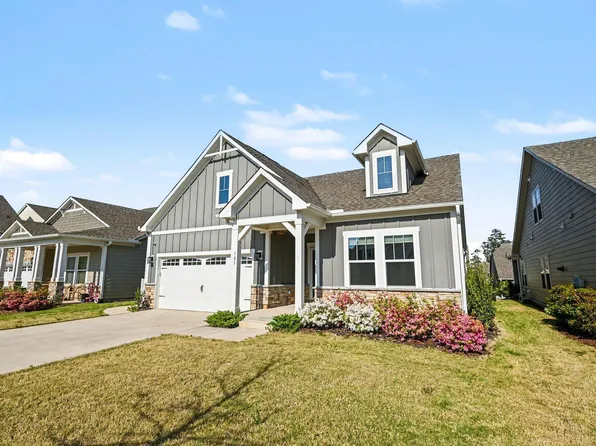105 Blue Hydrangea Ln, Holly Springs, NC 27540