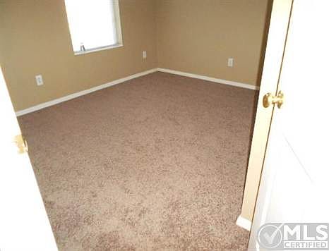 3rd image of 4016 Peperport Dr