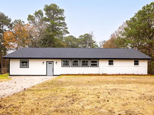 13 Crawford Church Rd, Phenix City, AL 36870