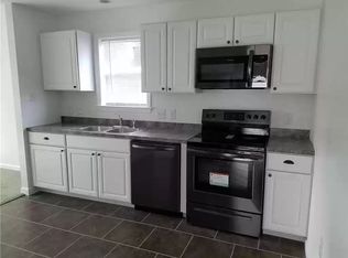 79 Bay View Ave #2, Bristol, RI 02809