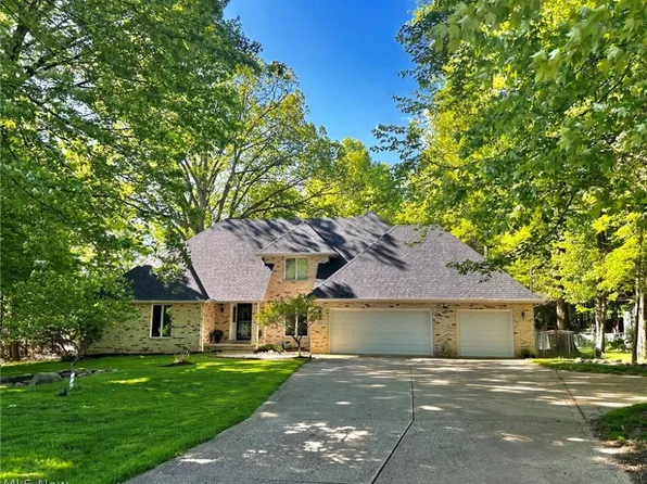 5600 Miller Rd, Brecksville, OH 44141