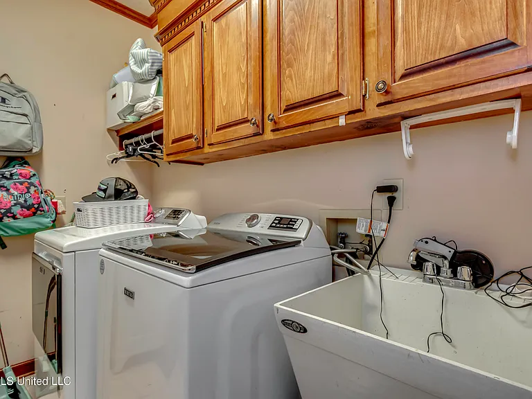 214 Ramblewood Dr — Photo 13