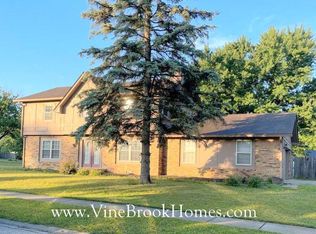 807 Orchard Ln, Greenwood, IN 46142