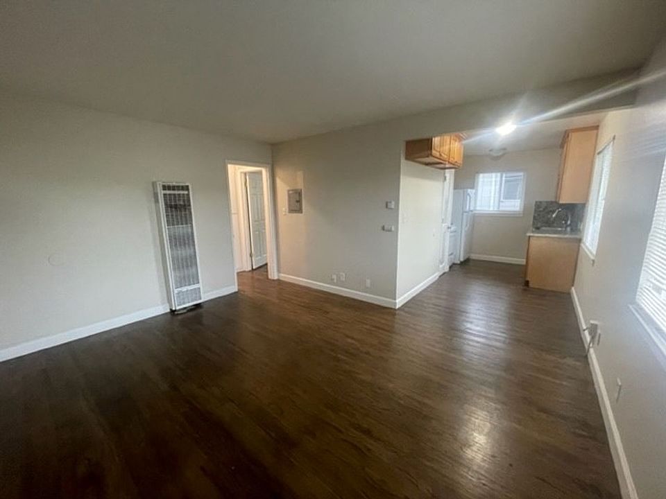 1st image of 2050 Beatrice Ct #4