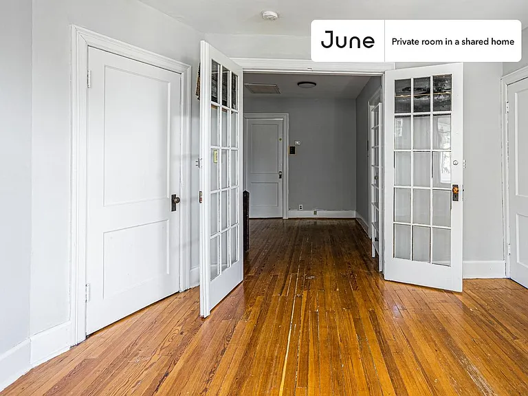 1214 Michigan Ave NE #D — Photo 28
