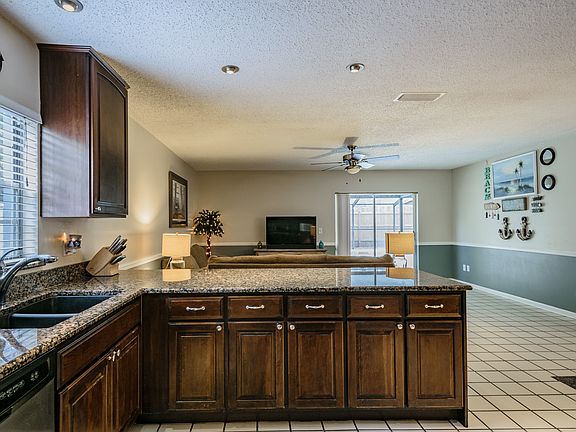 3rd image of 4310 Foxglen Ln