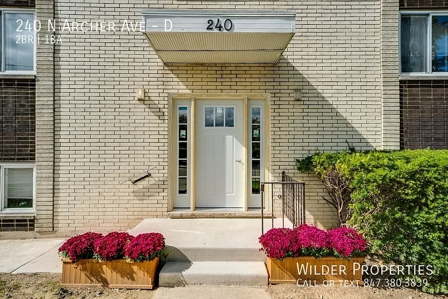 2 bed, 800 sqft, $1,900 — Photo 2