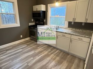 239 Straight Ave SW, Grand Rapids, MI 49504