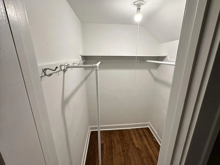 9707 Clifton Blvd #3 — Photo 20