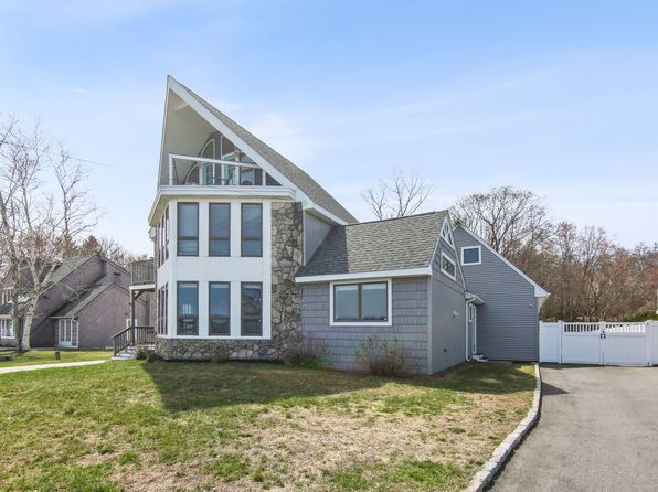75 N Main St, East Hampton, CT 06424