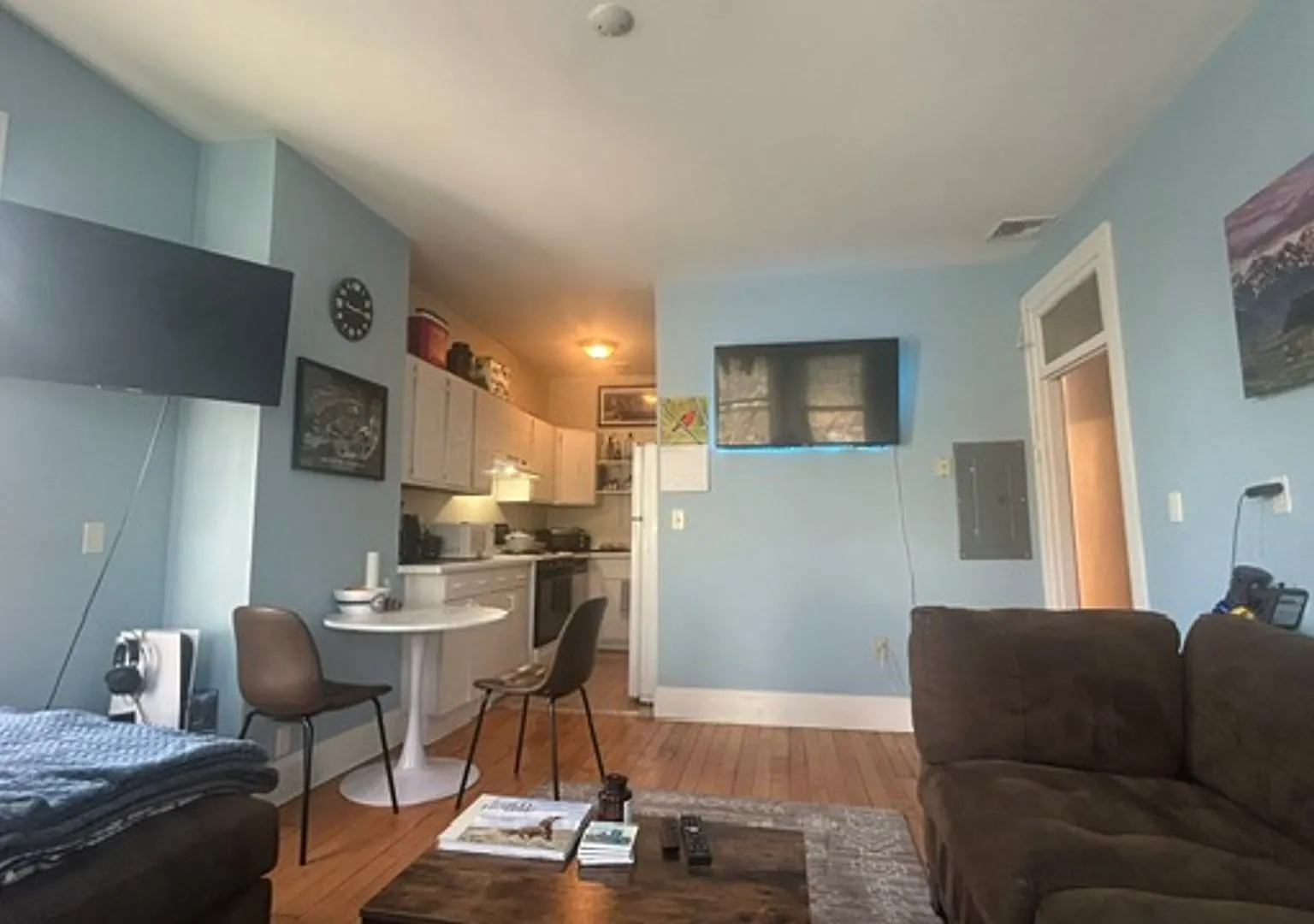 Awesome 4 bed 2 bath in Brighton..... — Photo 3
