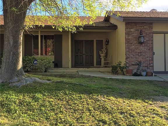 2nd image of 22046 Bahama St