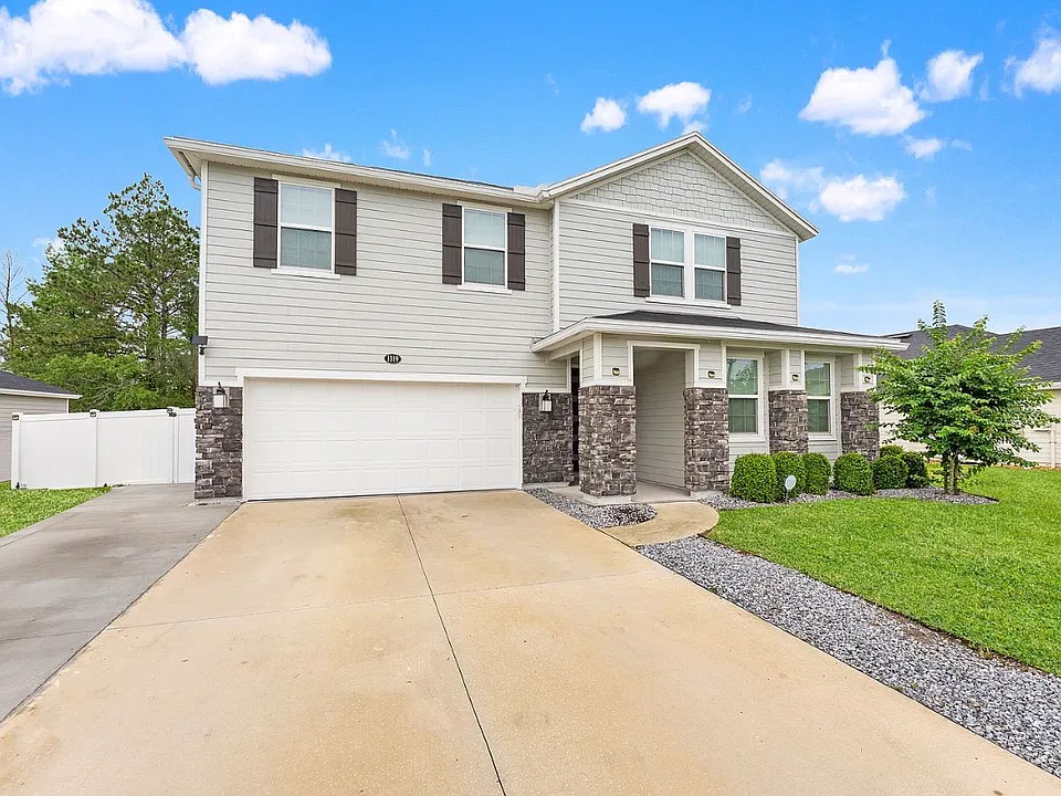 1319 Panther Lake Pkwy