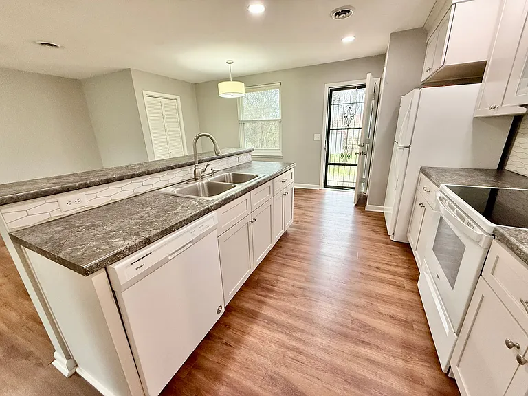 5120 Manorwood Ct — Photo 10