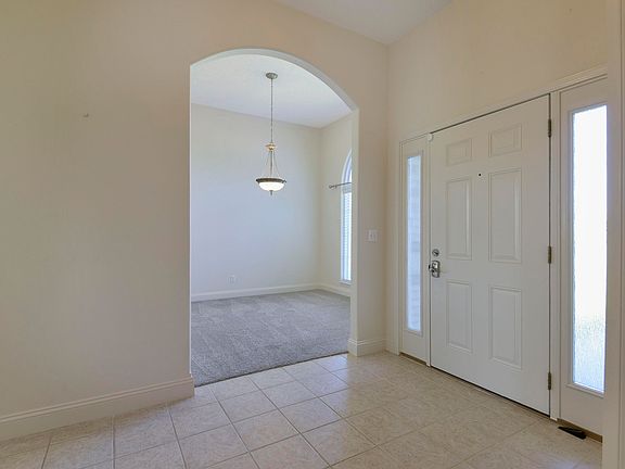 5th image of 152 Sterling Way