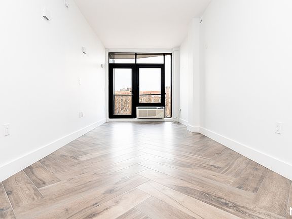4th image of 706 Ocean Ave #3C