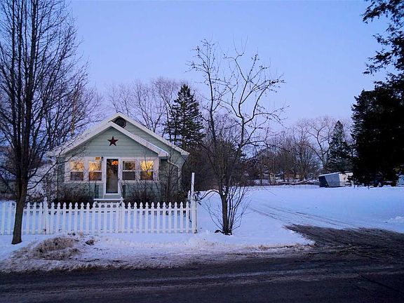 2nd image of 207 Woodland Ave