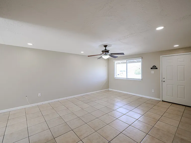 3643 E Hearn Rd #Phoenix 85032 — Photo 9
