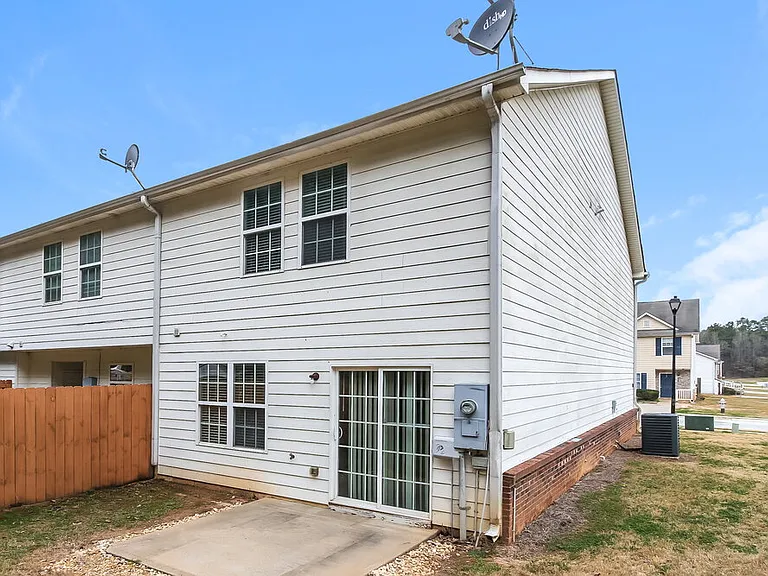 1752 Old Dogwood — Photo 16