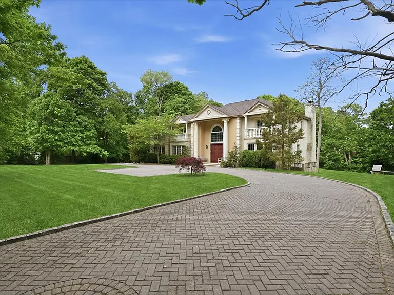 31 Cornwall Ln — Photo 44