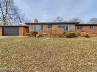 20121 Woodingham Dr, Detroit, MI 48221