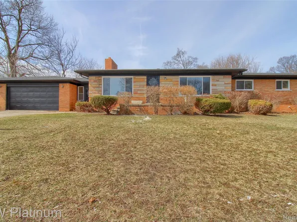 20121 Woodingham Dr, Detroit, MI 48221