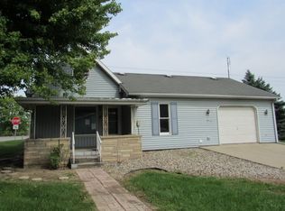 401 E Hammontree St, Larwill, IN 46764