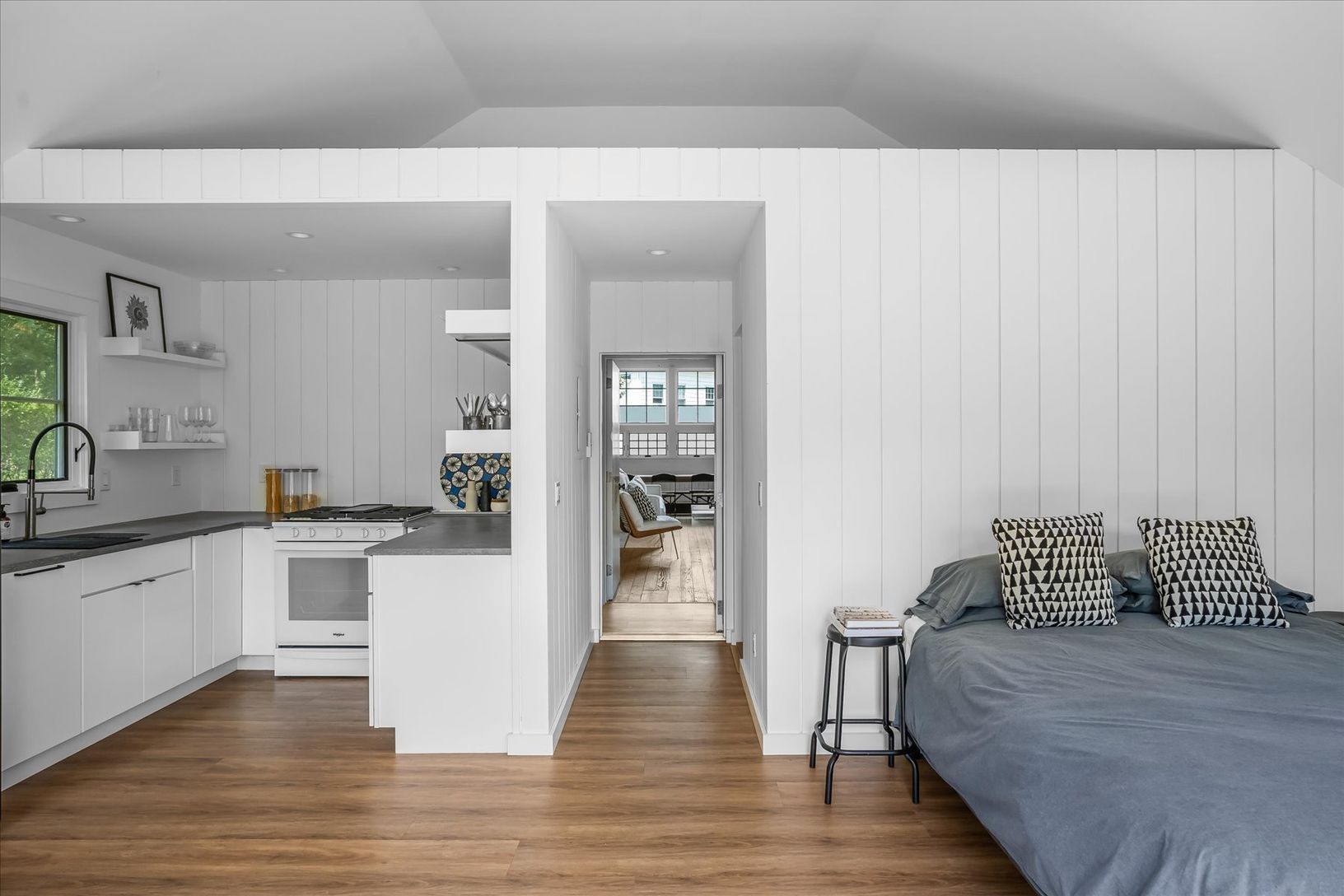  Cottage studio contiguous to barn