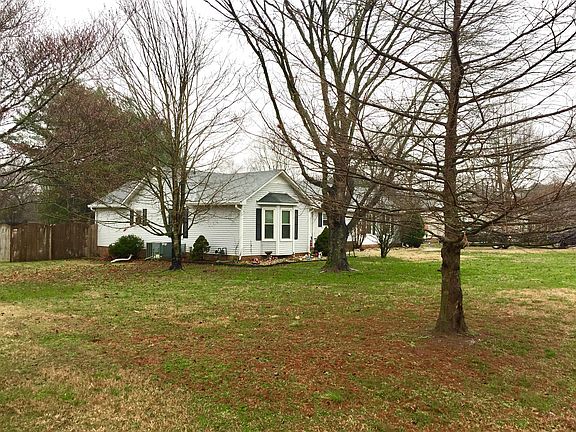 4th image of 632 Stewart Valley Dr