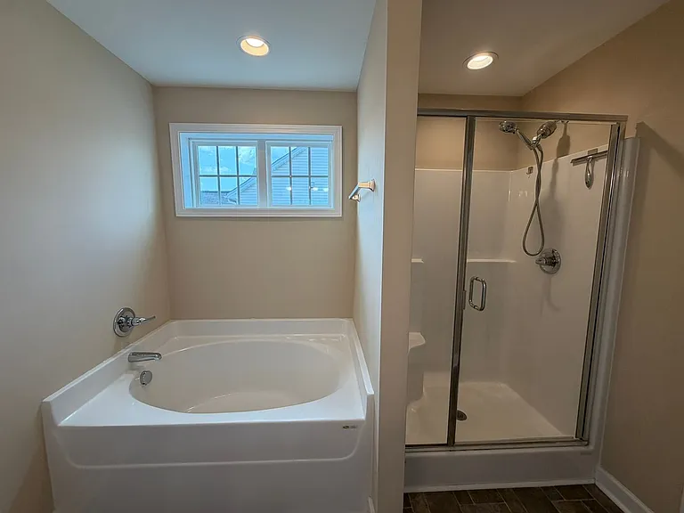 1661 Stackhouse Dr — Photo 6