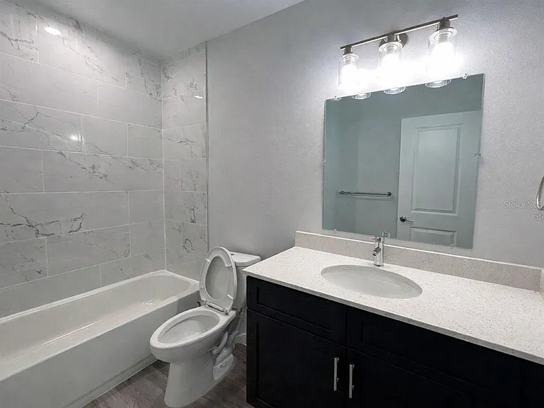 310 Baccarat Ct #B — Photo 7