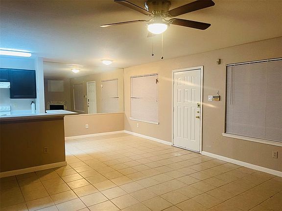 3rd image of 8249 Creekbend Dr