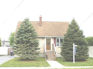 49 Mortimer Ave, Babylon, NY 11702