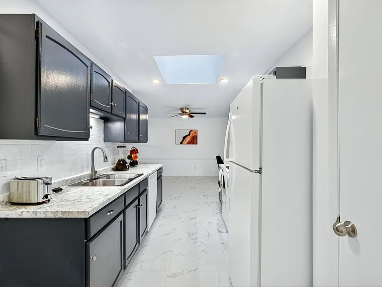 840 Gerald Ave — Photo 14