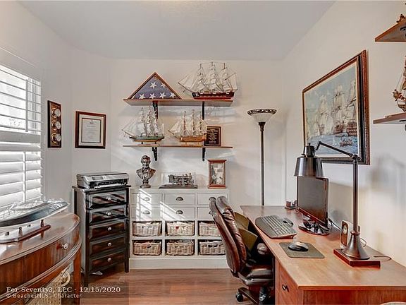 3rd image of 1803 Eleuthera Pt APT F1