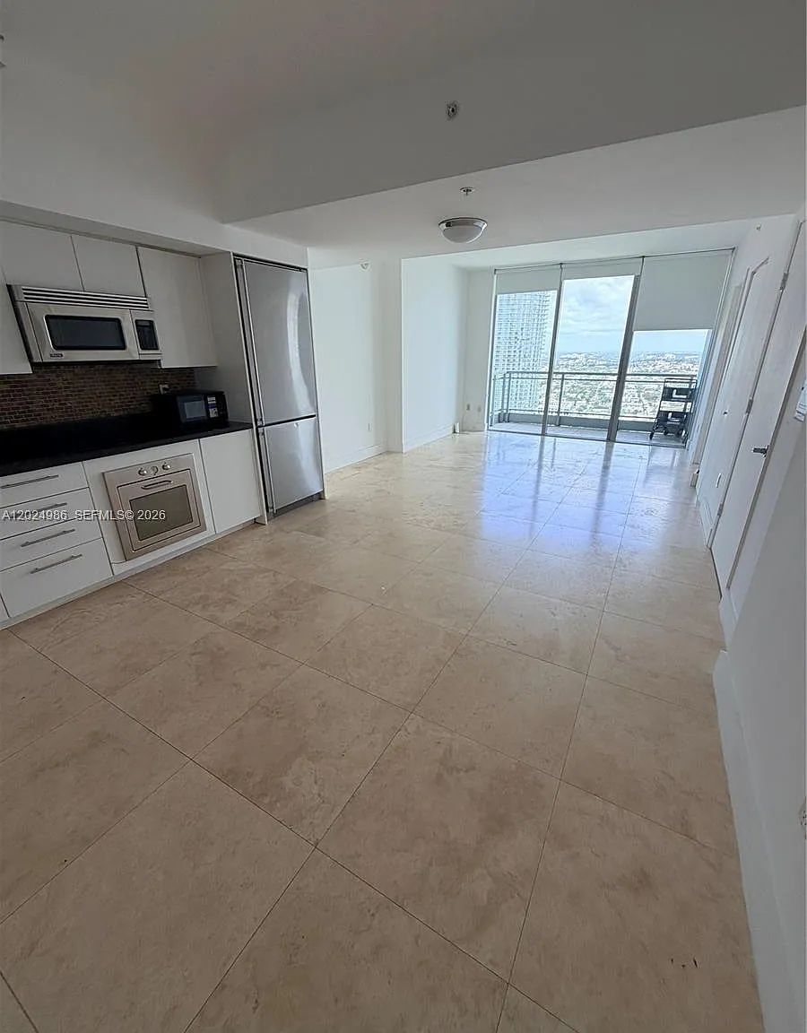 Mint Condo — Photo 1
