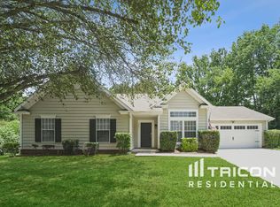 2001 David Earl Dr, Charlotte, NC 28213