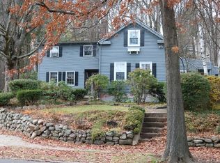 136 Vista Ter, New Haven, CT 06515