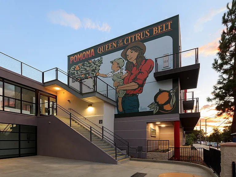 Mission 33 Apartments — Photo 16